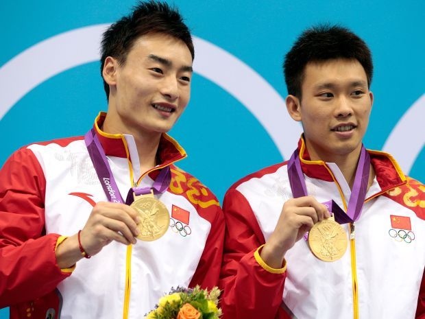 Kai Qin i Yutong Luo zdobyli czwarte złoto dla Chin w skokach do wody (fot. Getty Images)