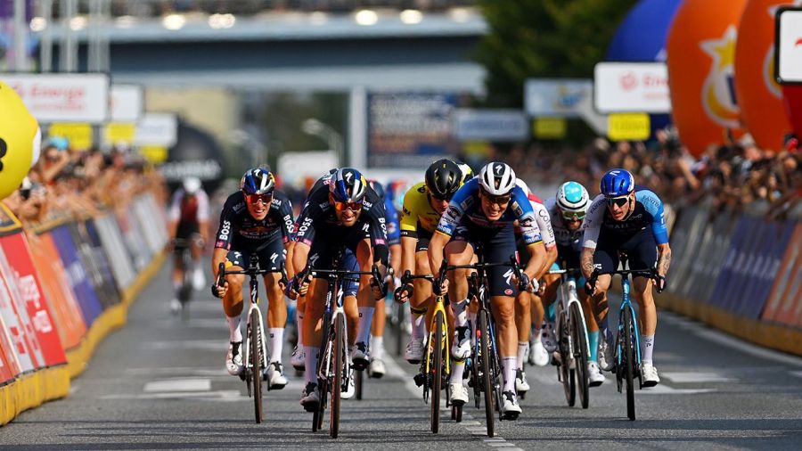 Miastami goszczącymi mety etapów 82. Tour de Pologne będą m.in. Legnica, Karpacz i Wałbrzych (fot. Luc Claessen/Getty Images)