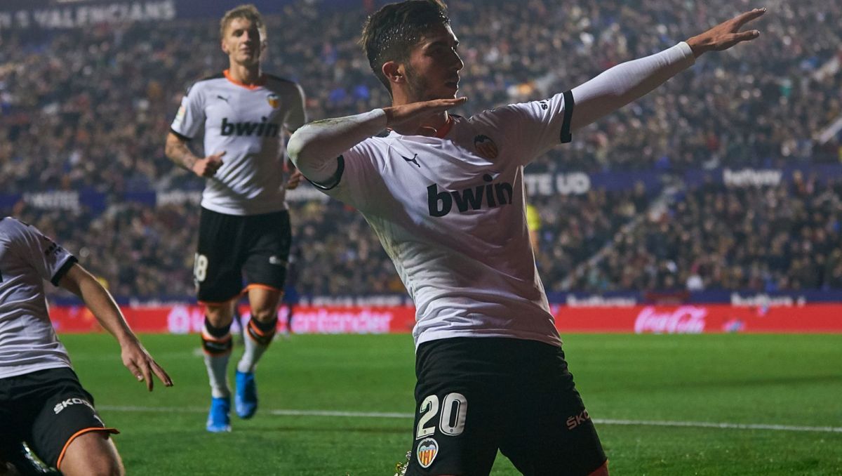 Transfery Manchester City Ferran Torres Trafi Do Anglii Z Valencia Cf Za 37 Milionow Euro Sport Tvp Pl Transfer spending, like most english premier league transfer fees and netspend can be. manchester city ferran torres trafi