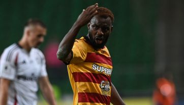 Afimico Pululu w meczu z Legią (fot. PAP)