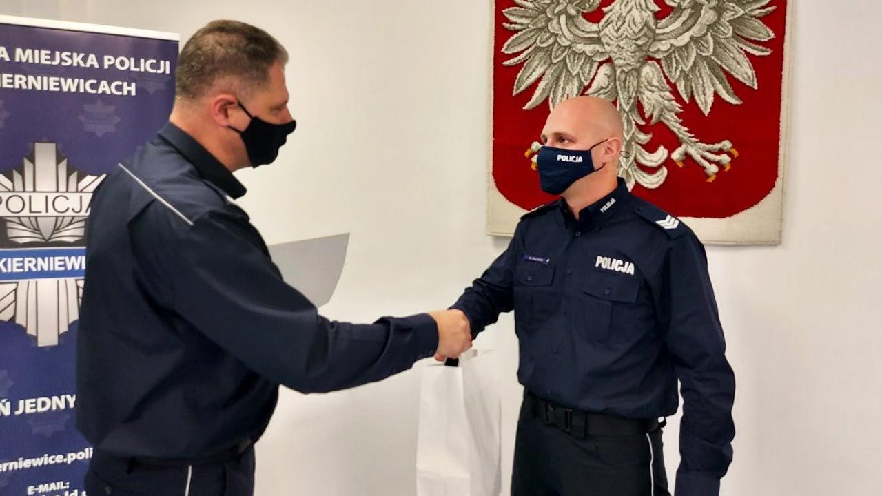 Sierż. sztab. Arkadiusz Zachar uratował życie 8-miesięcznego chłopca (fot. Policja) Sierż. sztab. Arkadiusz Zachar uratował życie 8-miesięcznego chłopca (fot. Policja)