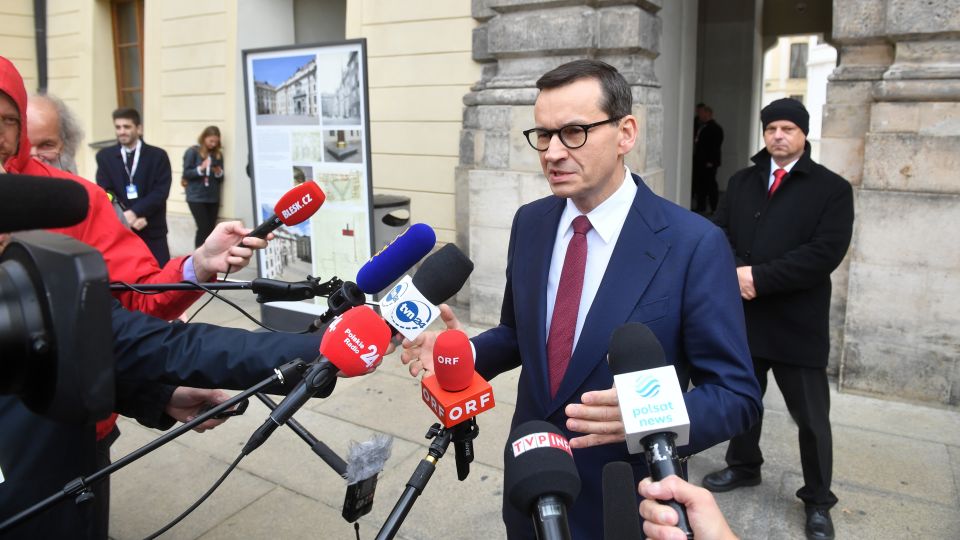 Ceny ETS powinny zostać zamrożone z 20 do 30 euro: premier Polski