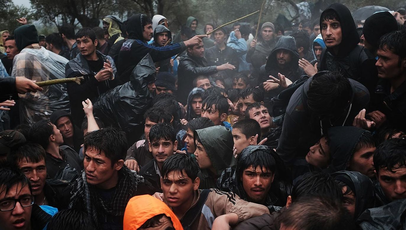 W Galaxen przebywa ok. 200 uchodźców (fot. Spencer Platt/Getty Images)