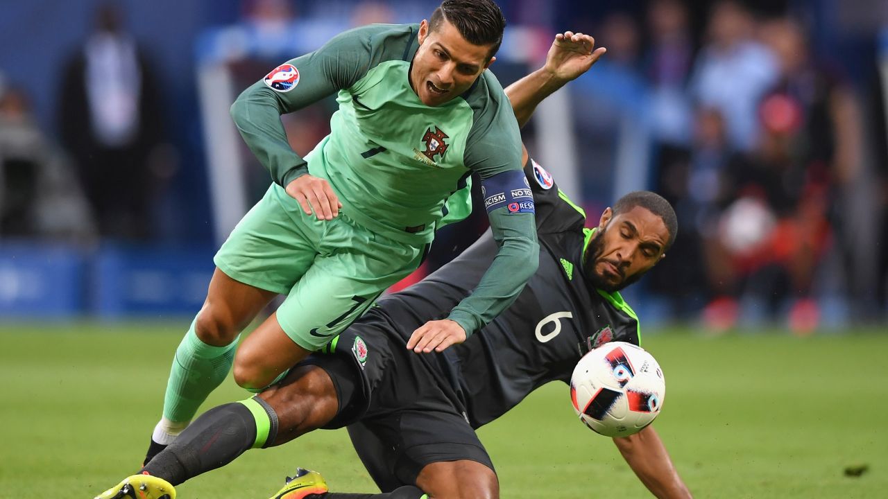 каземиро манчестер юнайтед. алаба был в барселоне. Uyin. Uyin oynash. Shar o'yinlar.