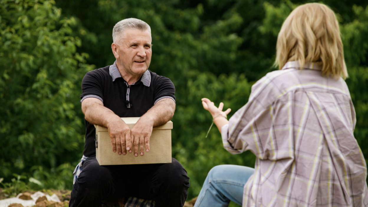 Na początku troszkę grymasił, ale finalnie wybrał kandydatki, które zaprosi do swojego domu (fot. TVP)