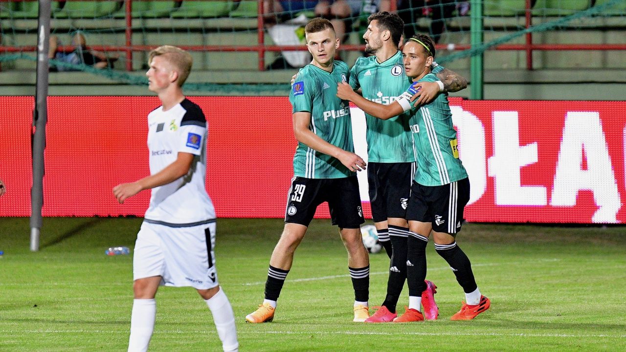 Legia rozgromiła GKS Bełchatów. Teraz zagra z Linfield w I rundzie el. Ligi Mistrzów. Transmisja w TVP