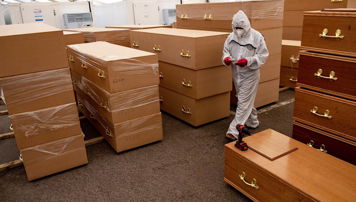 Dotąd z powodu COVID-19 w Wielkiej Brytanii zmarło już 86 015 osób (fot. Jacob King / PA Images via Getty Images)