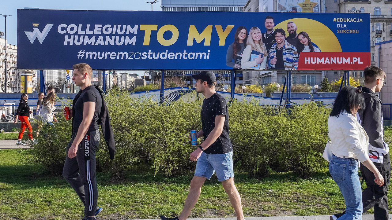 Ciąg dalszy afery Collegium Humanum. 26 oskarżonych i 80 przestępstw