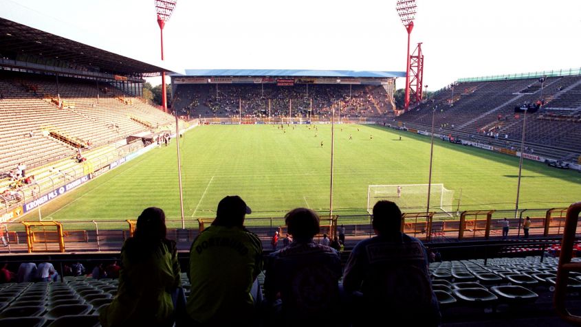 Westfalenstadion w 1995 roku (fot. Getty Images)