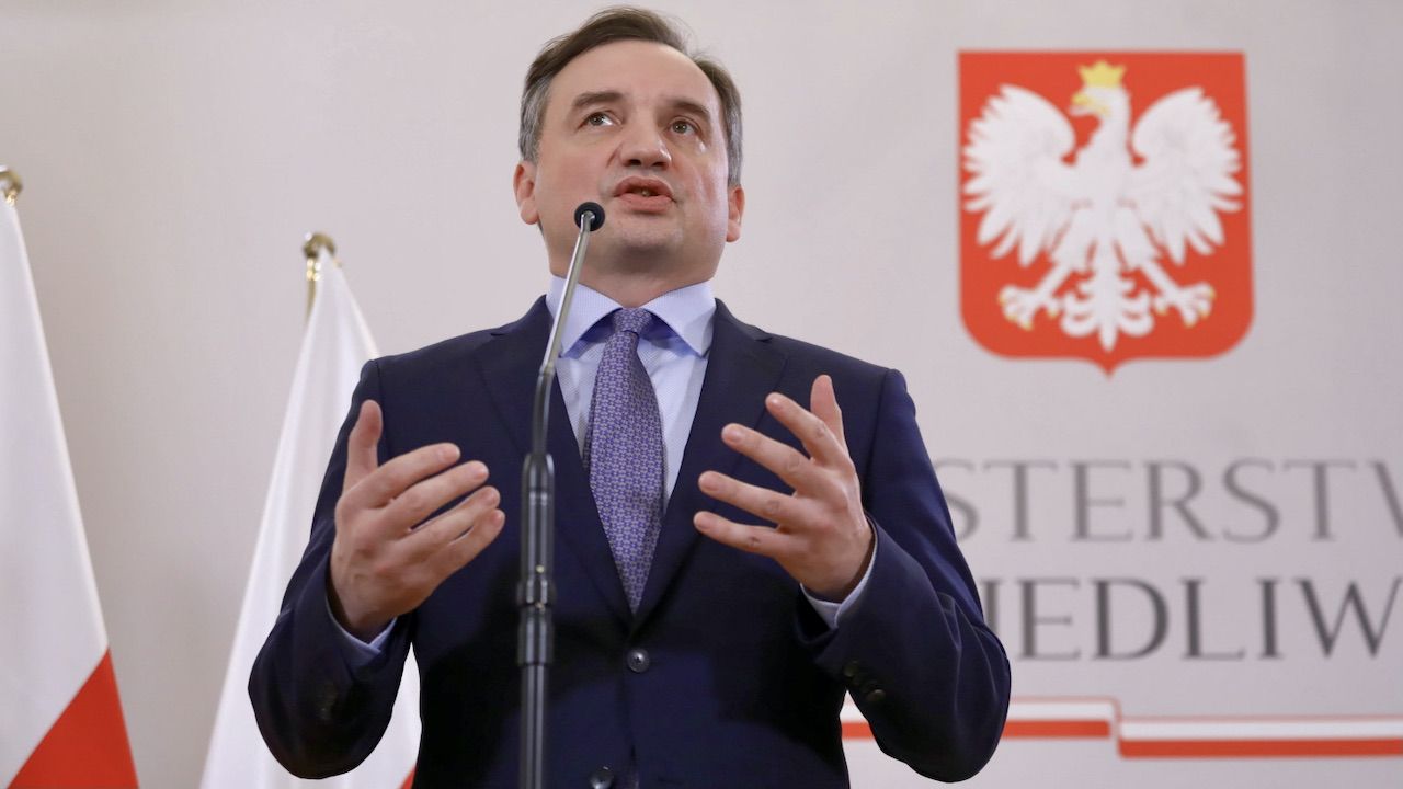 „To bardzo ważna ustawa zwłaszcza dla kobiet” (fot. PAP/Tomasz Gzell) „To bardzo ważna ustawa zwłaszcza dla kobiet” (fot. PAP/Tomasz Gzell)