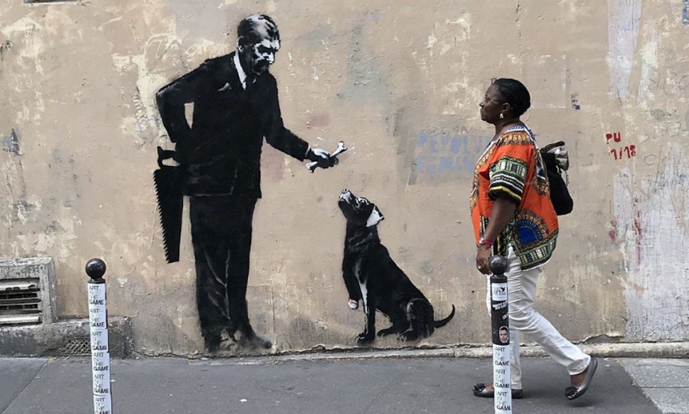 Сын мигранта из сирии бэнкси. Banksy лицо. Роберт Бэнкси лицо. Бэнкси фото лица. Как выглядит Бэнкси в реальной жизни.