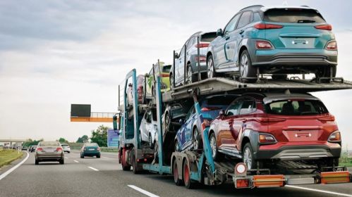 Транспортировка автомобилей автовозами. Источник: китайские-автомобили. рф