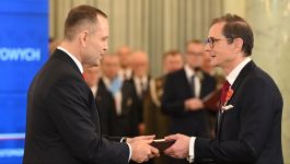 Prezydent Karol Nawrocki i Przemysław Babiarz (fot. PAP/Radek Pietruszka) Prezydent Karol Nawrocki i Przemysław Babiarz (fot. PAP/Radek Pietruszka)