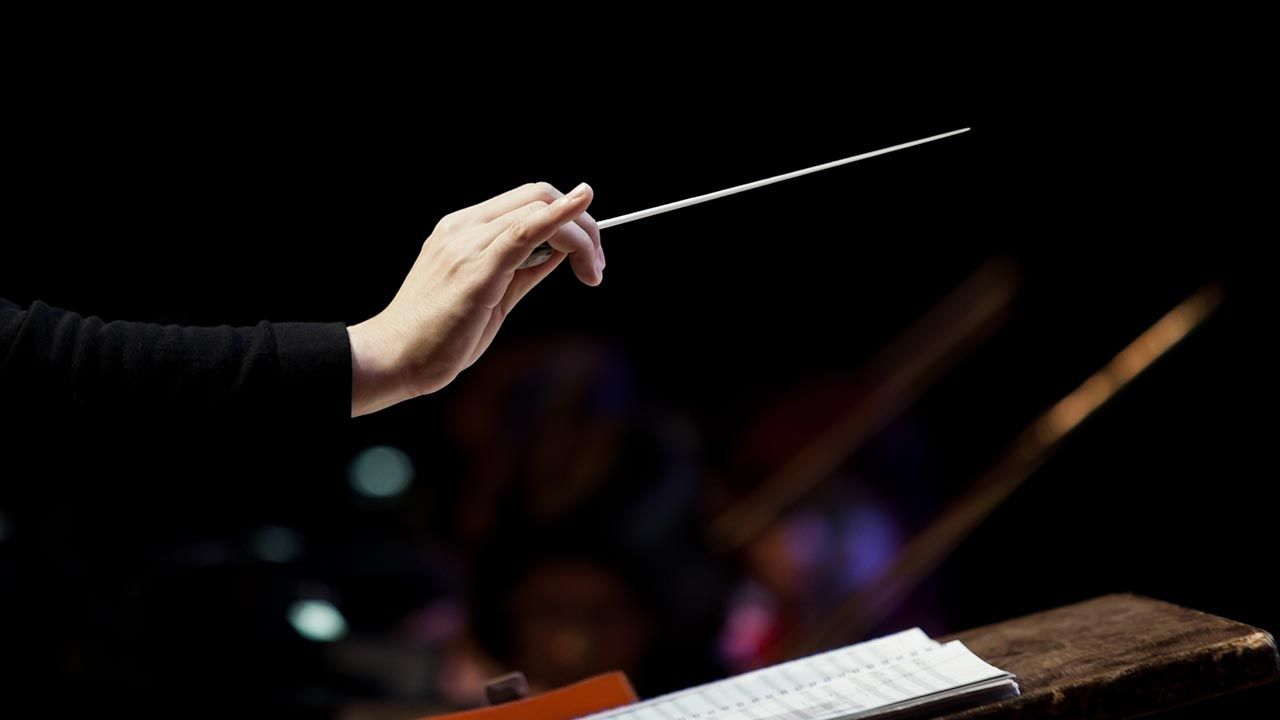 Dyrygent przerwał koncert (fot. Shutterstock/conductor)