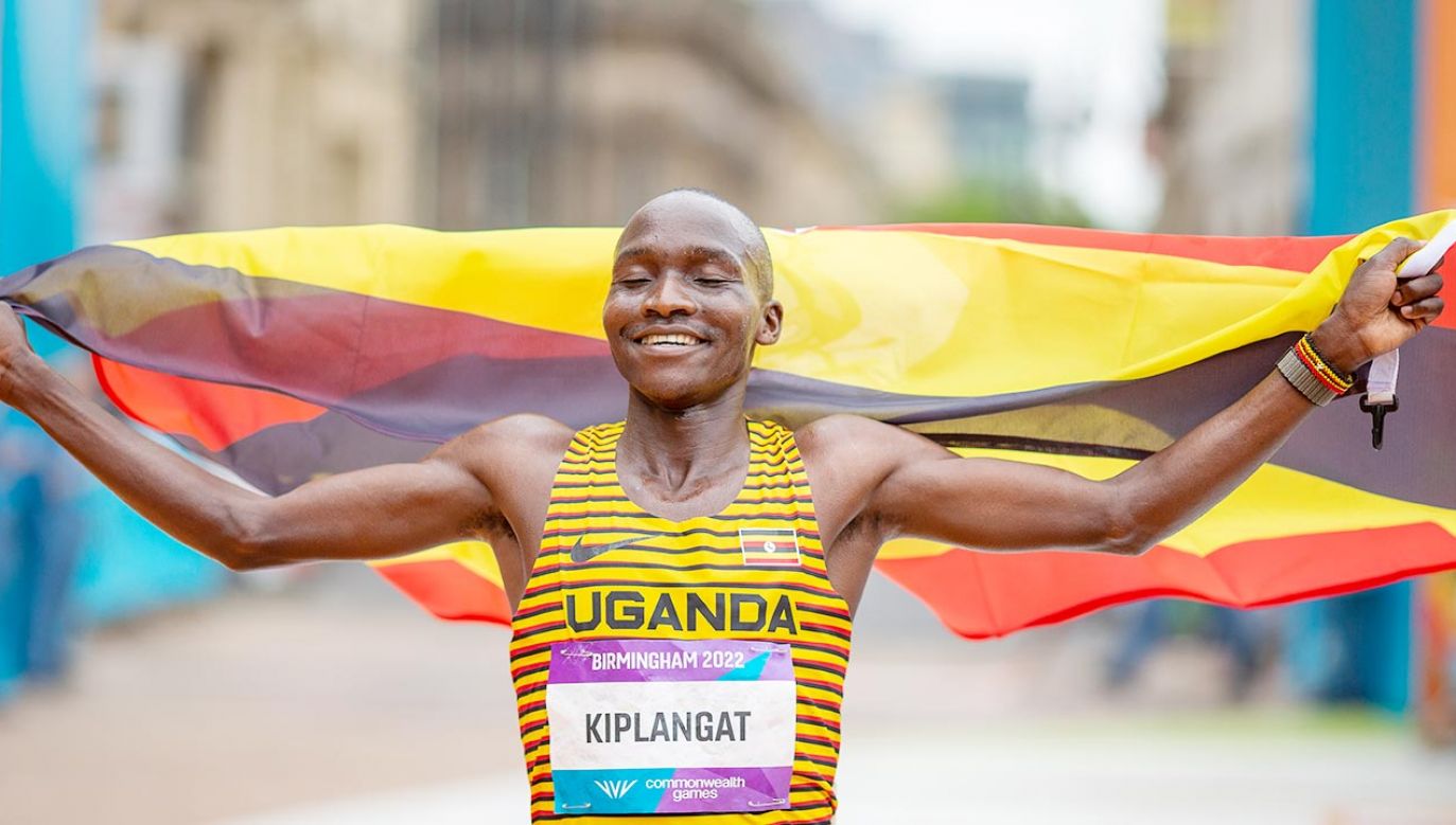 Victor Kiplangat z Ugandy  zdobył złoty medal (fot. Tim Clayton/Corbis via Getty Images)