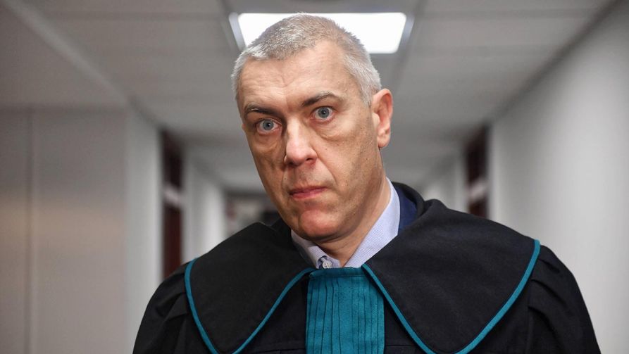 Mecenas chce pozwać prokuraturę (fot. PAP/Marcin Gadomski) Mecenas chce pozwać prokuraturę (fot. PAP/Marcin Gadomski)