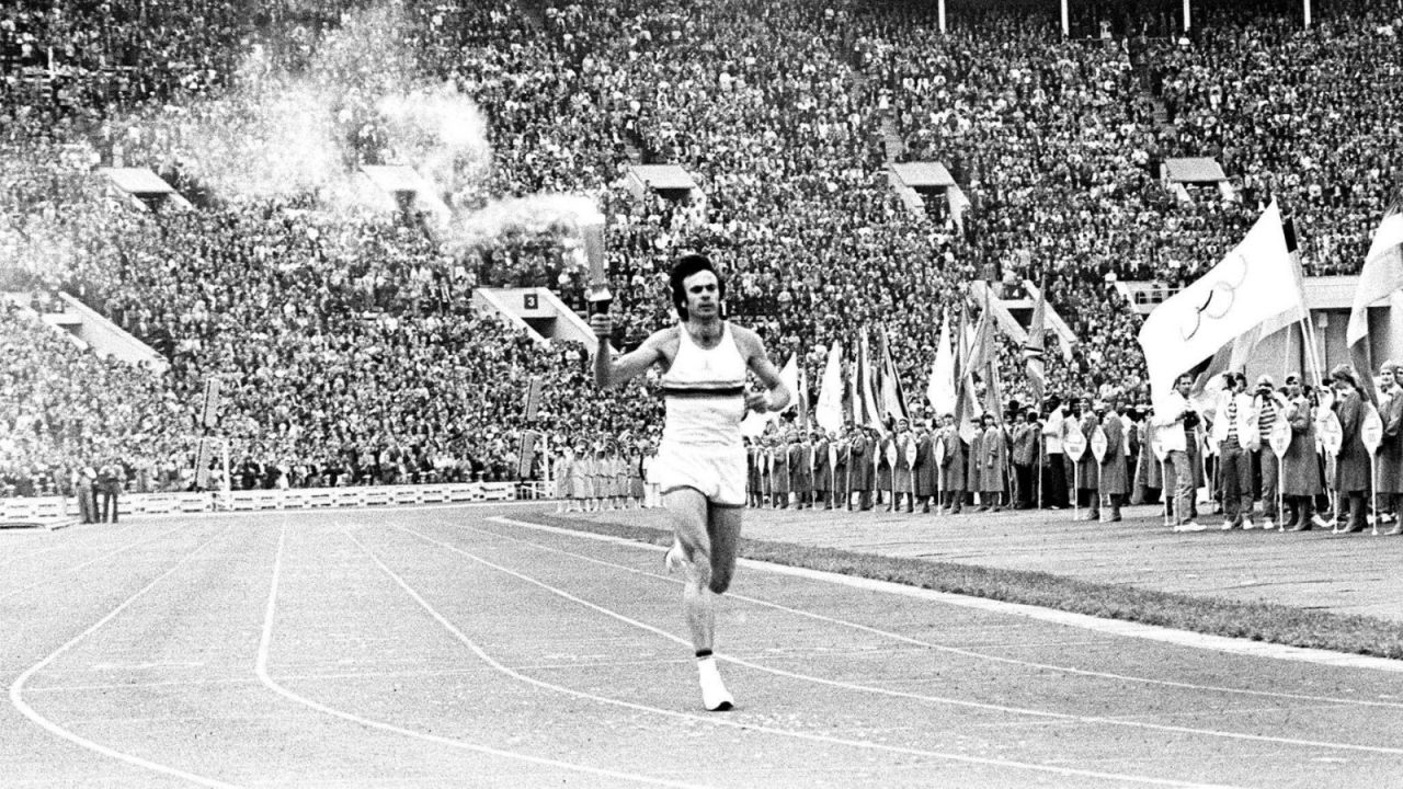 мехико стадион 1968. олимпийские игры 1968. норма энрикета базилио сотело. олимпийские игры в мехико 1968. мехико 1968.