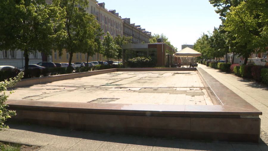 Straszy, zamiast cieszyć oko. Aleja Fontann bez wody