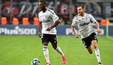 Makana Baku staje się coraz istotniejszą figurą w talii Kosty Runjaica i Legii Warszawa. Niemiec przyda się też przeciwko FC Midtjylland? (fot: PAP)