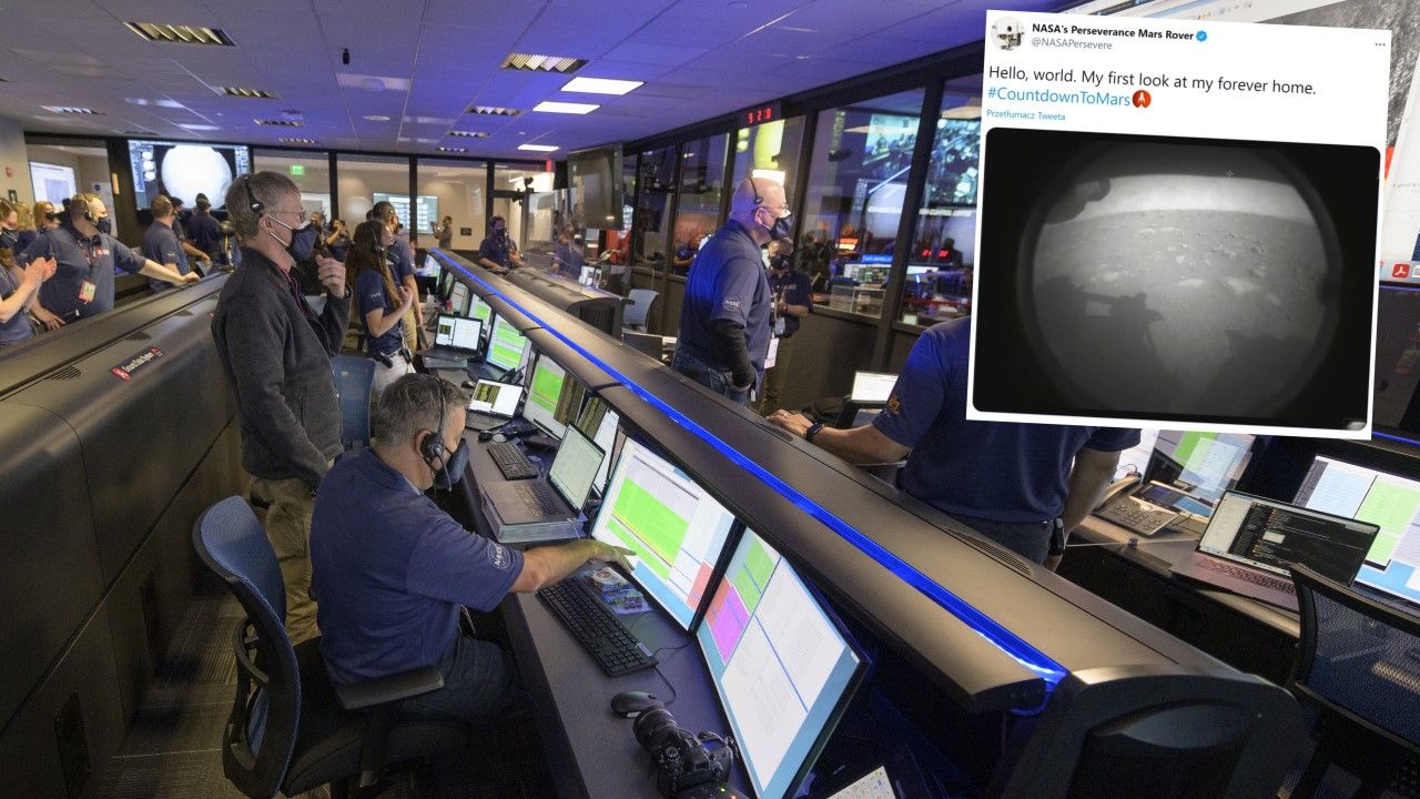 Łazik Perseverence przysłał pierwsze zdjęcia (fot. Bill Ingalls/NASA via Getty Images / Twitter/@NASAPersevere) Łazik Perseverence przysłał pierwsze zdjęcia (fot. Bill Ingalls/NASA via Getty Images / Twitter/@NASAPersevere)