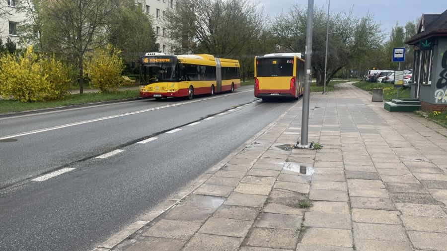 Ścieżki rowerowe czy zatoki dla autobusów? Nasza interwencja. Zdjecie Jarosław Kubalski, Radio Kielce