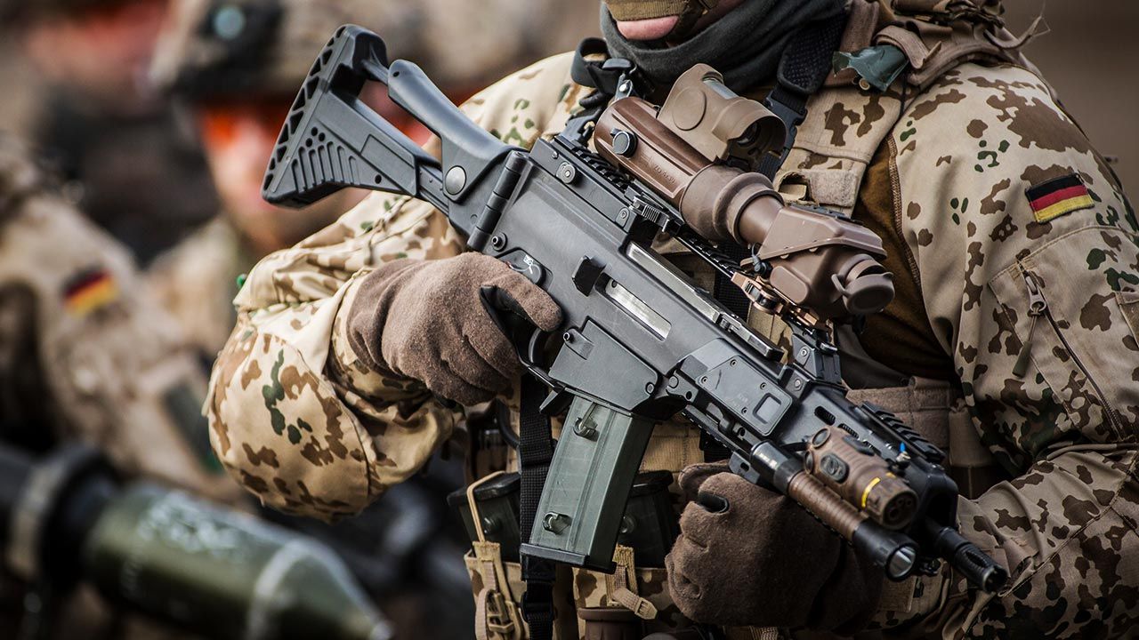 Niemcy są jednym z wiodących producentów broni na świecie (fot.  Florian Gaertner/Photothek via Getty Images)