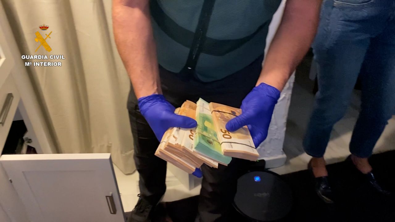 Gangsterzy stracili sporą część majątku (fot. Guardia Civil)