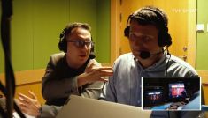 Niewidomy Marcin Ryszka skomentował wraz z Maciejem Iwańskim mecz Polska – Anglia (fot. TVP)