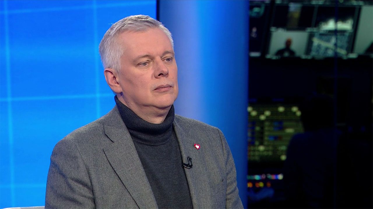 W programie &bdquo;Pytanie dnia&rdquo; Justyna Dobrosz-Oracz gościła ministra Tomasza Siemoniaka, koordynatora ds. służb specjalnych. Punktem wyjścia rozmowy była decyzja prezydenta Karola...