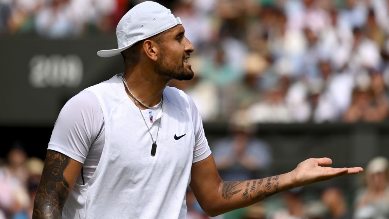 Nick Kyrgios kilkukrotnie miał pretensje do sędziego spotkania (fot. Getty).