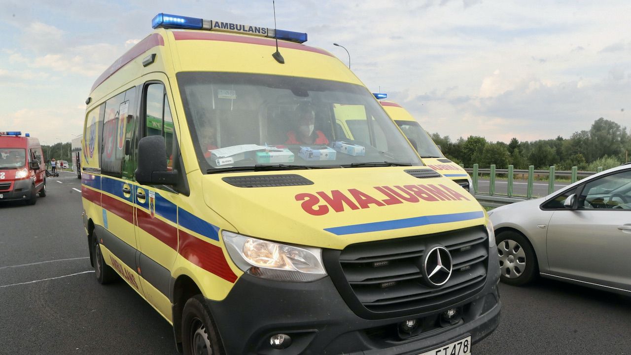 Droga Krajowa 12 między Piaskami a Chełmem jest zablokowana w obu kierunkach (fot. PAP/Roman Zawistowski, zdjęcie ilustracyjne) Droga Krajowa 12 między Piaskami a Chełmem jest zablokowana w obu kierunkach (fot. PAP/Roman Zawistowski, zdjęcie ilustracyjne)