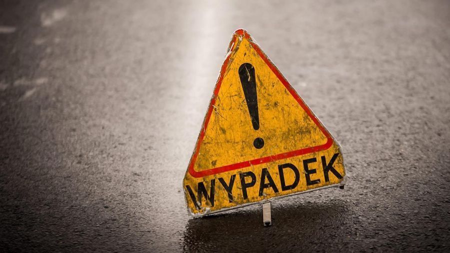 Wypadek na drodze krajowej nr 11 (fot. PAP)