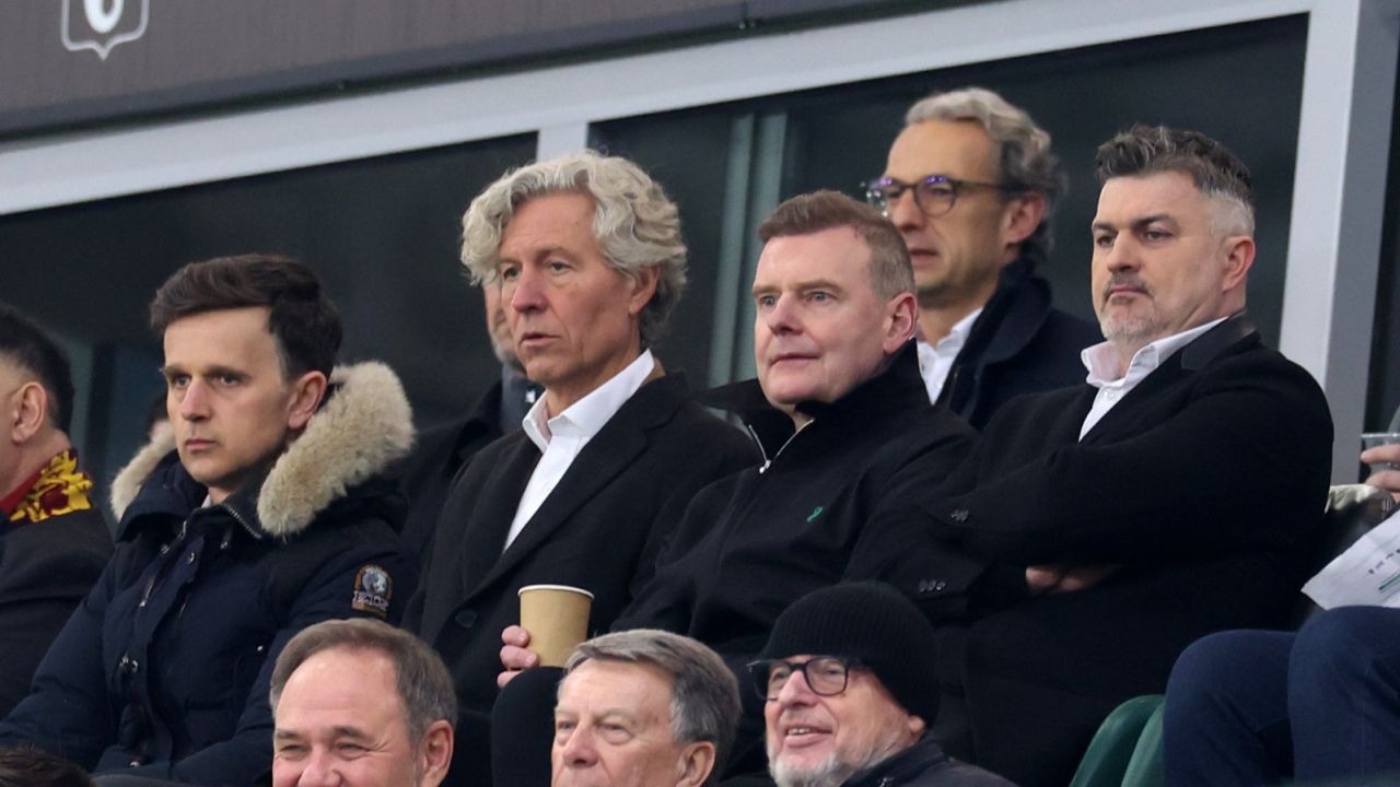 Zarząd Legii Warszawa i Michał Żewłakow, nowy dyrektor sportowy Wojskowych (fot: P. Kucza/400mm.pl)
