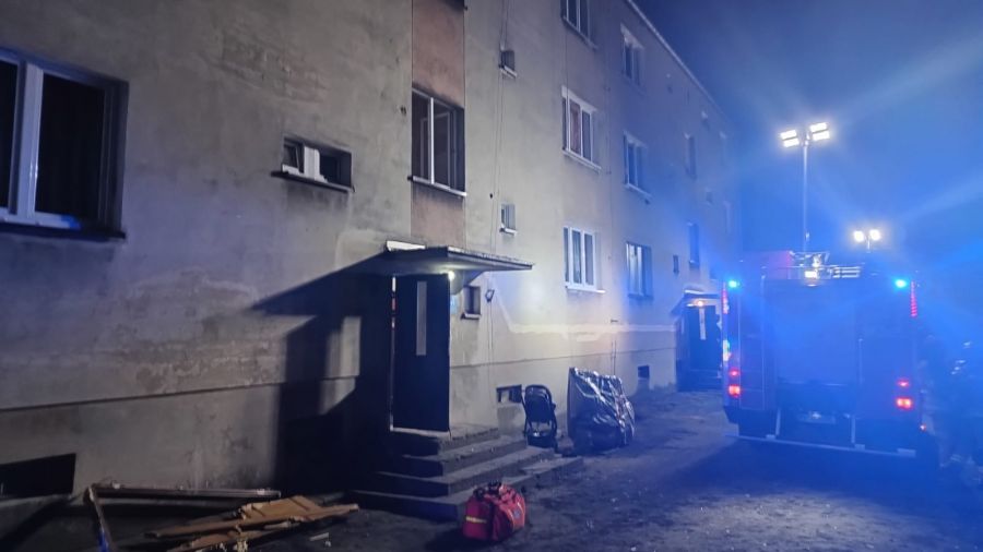 ul. Gościnna Kalisz, wybuch w mieszkaniu Kalisz, wybuch butli propan-butan (fot. KMP PSP Kalisz)