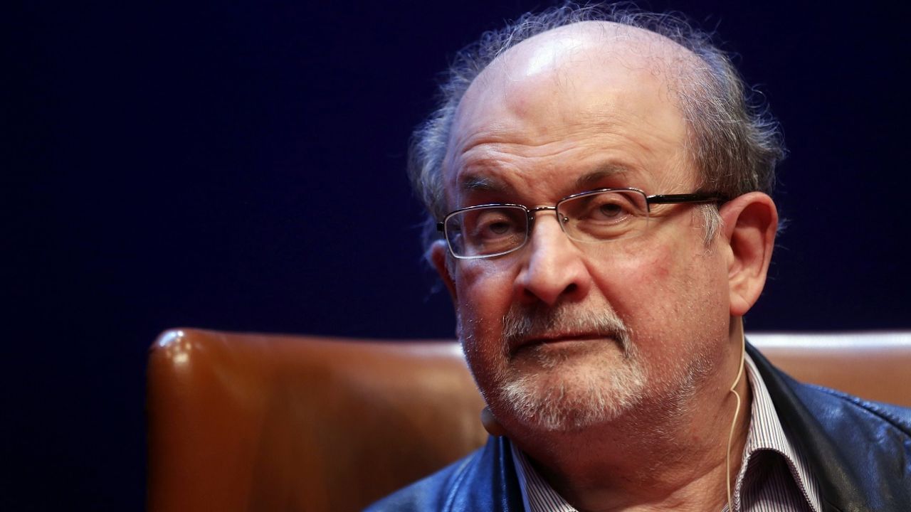 Salman Rushdie miał przedwczoraj wystąpić w ośrodku edukacyjnym (fot. PAP/EPA/JL CEREIJIDO)