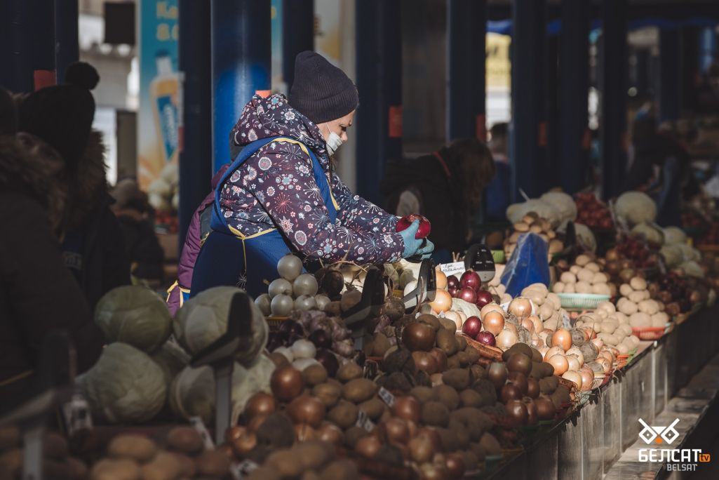 Комаровский рынок, торговля (Фота: Белсат)