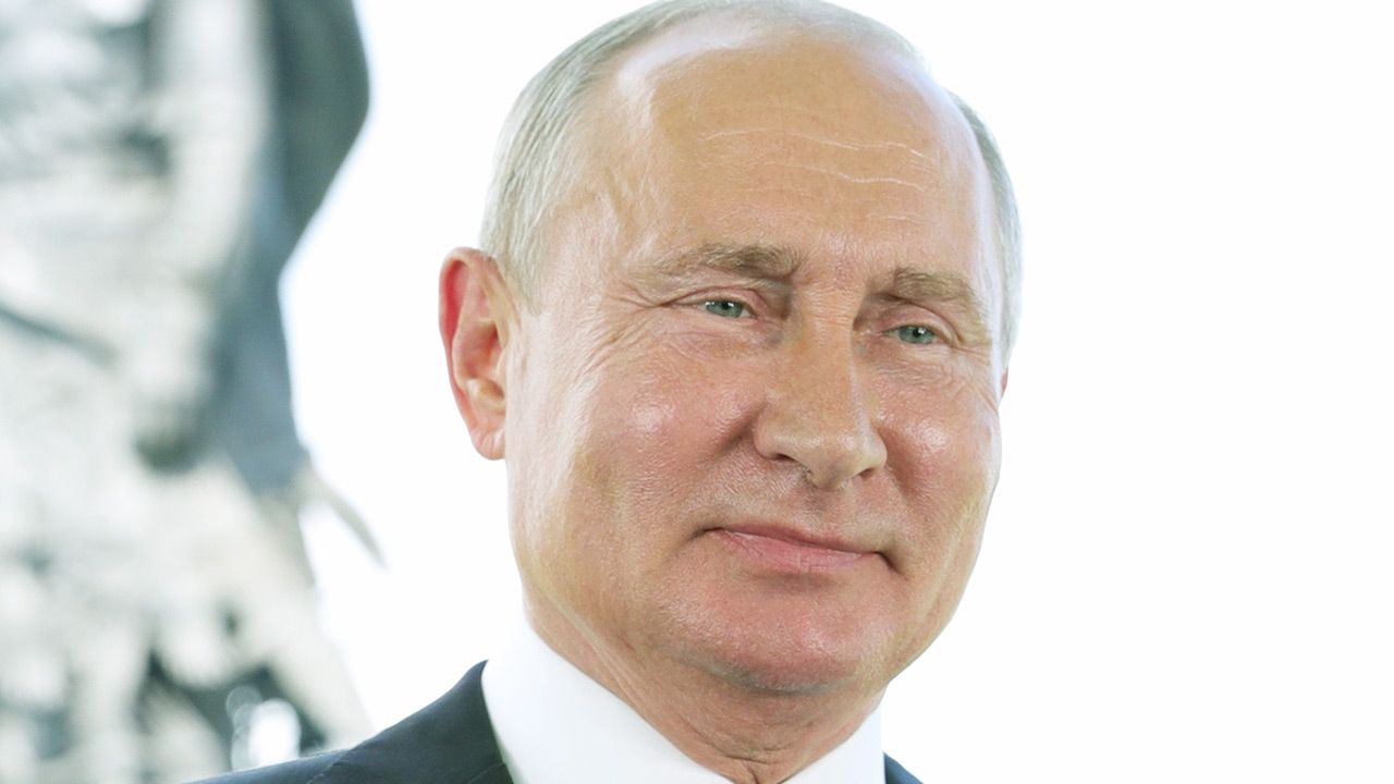 „Putin robi interesy z Merkel” (fot. Mikhail Klimentyev\TASS via Getty Images) „Putin robi interesy z Merkel” (fot. Mikhail Klimentyev\TASS via Getty Images)