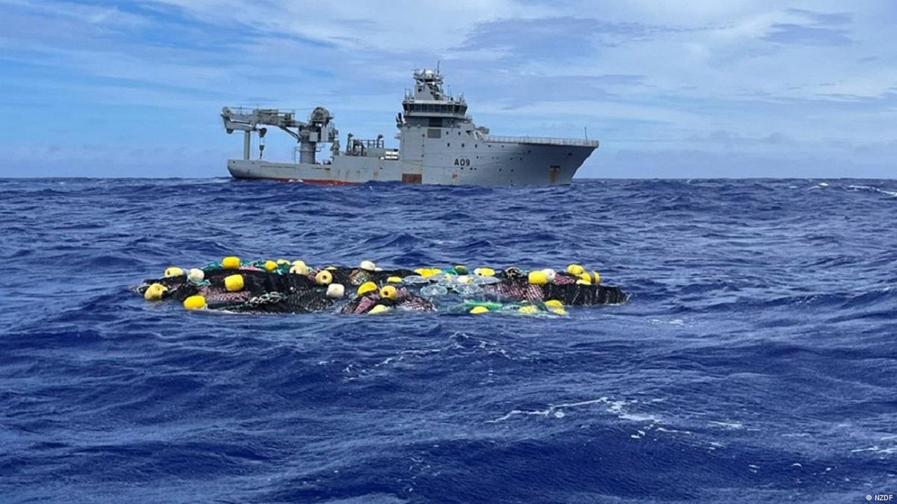 Narkotyki przechwycił okręt marynarki wojennej (fot. New Zealand Defence Force)