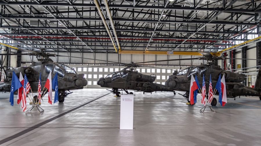 Produkowane przez Boeinga AH-64E Apache to podstawowe śmigłowce szturmowe używane od lat 80. XX w. przez armię amerykańską (fot. 56 Baza Lotnicza) 