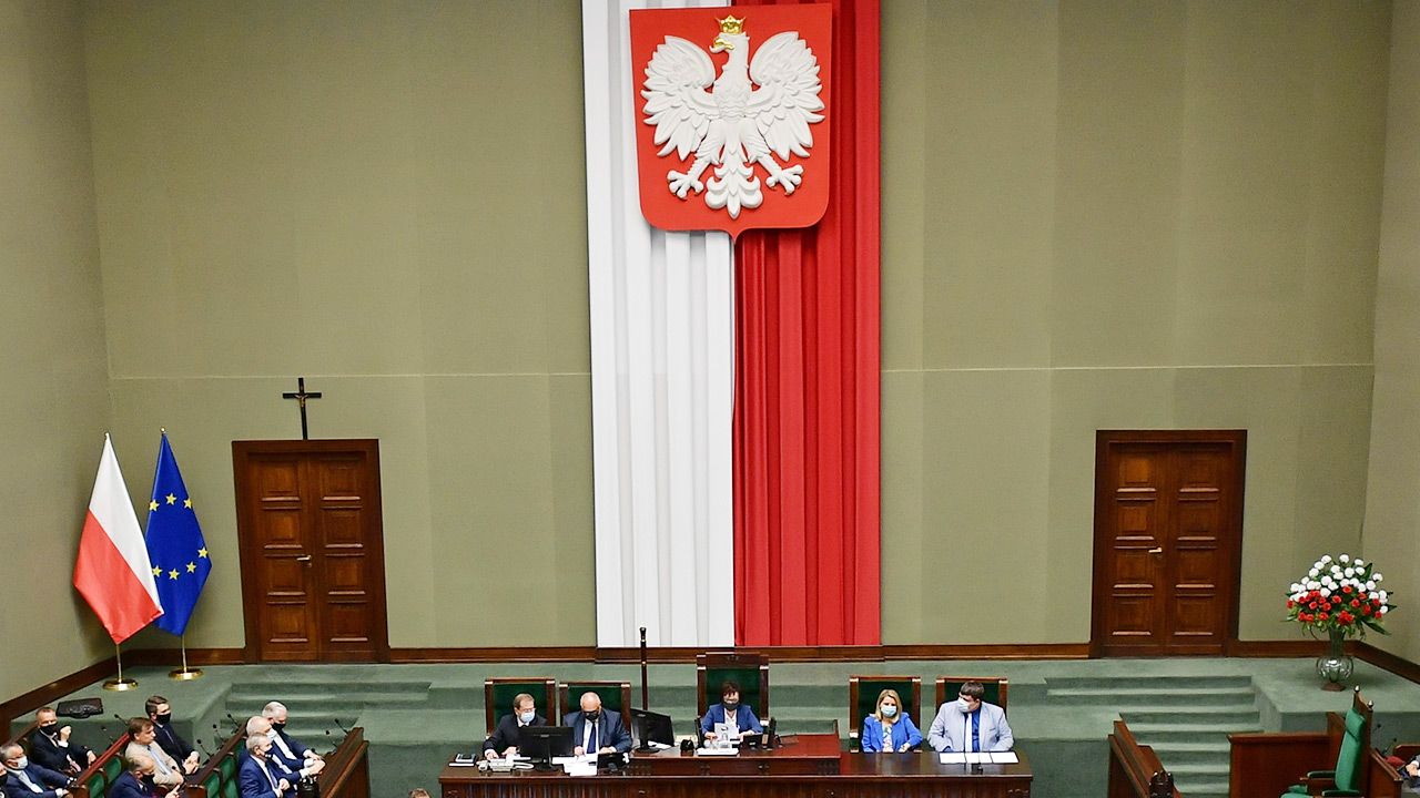 Wyniki nowego sondażu do Sejmu (fot. PAP/Marcin Obara) Wyniki nowego sondażu do Sejmu (fot. PAP/Marcin Obara)