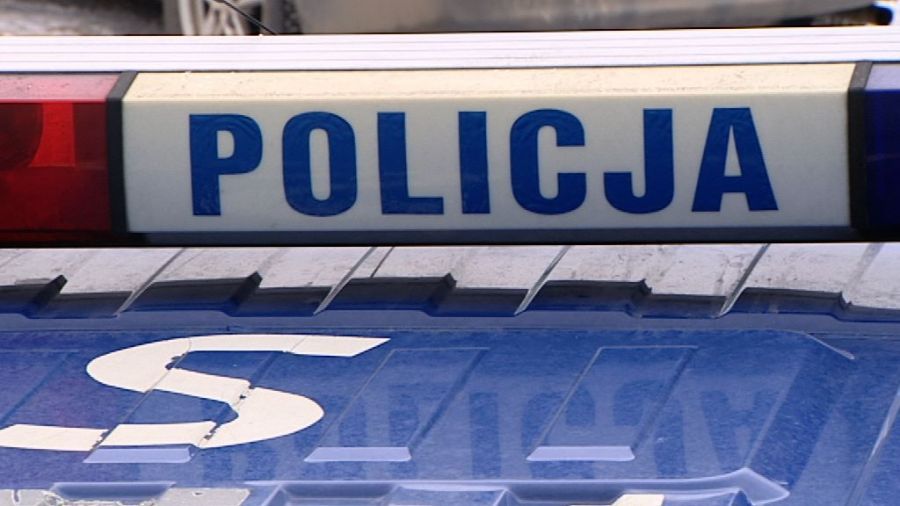 Wandal uszkodził pięć samochodów i zaatakował seniora. Grozi mu 5 lat więzienia