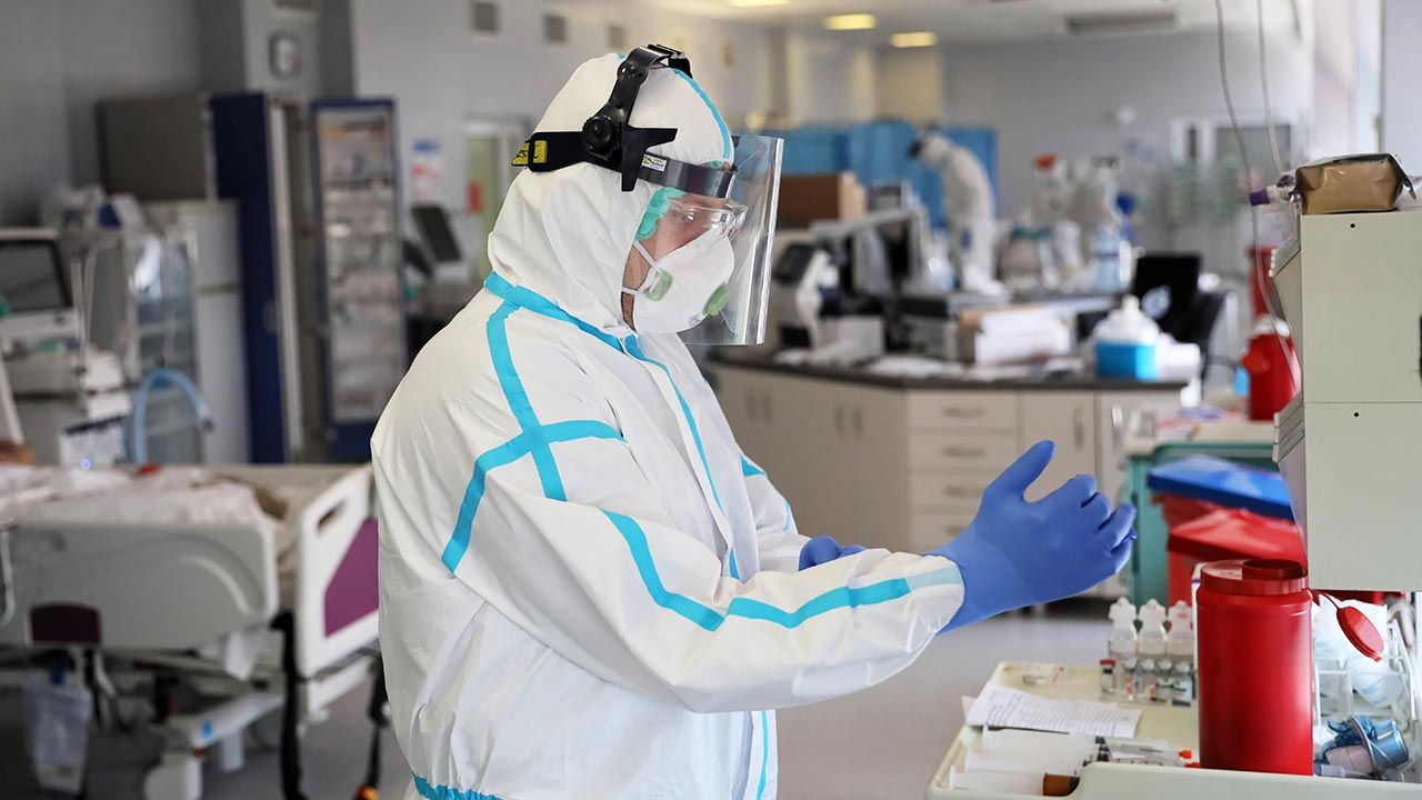 Najnowsze dane o epidemii (fot. PAP/Leszek Szymański) Najnowsze dane o epidemii (fot. PAP/Leszek Szymański)