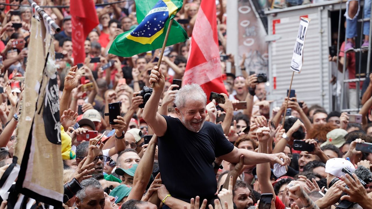 Luis Inacio Lula da Silva zdobył poparcie ponad 48 proc. głosujących (fot. Nelson Antoine / Shutterstock.com) Luis Inacio Lula da Silva zdobył poparcie ponad 48 proc. głosujących (fot. Nelson Antoine / Shutterstock.com)