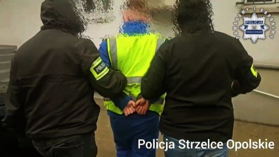 Ruszyło przesłuchanie mężczyzny, u którego przebywała zaginiona dziewczynka. Sprawa jest rozwojowa (fot. KPP Strzelce Opolskie)