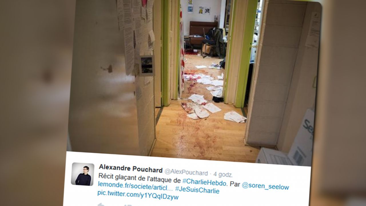 Tak wyglądało wnętrze redakcji tygodnika „Charlie Hebdo” chwilę po zamachu. (fot. Twitter)
