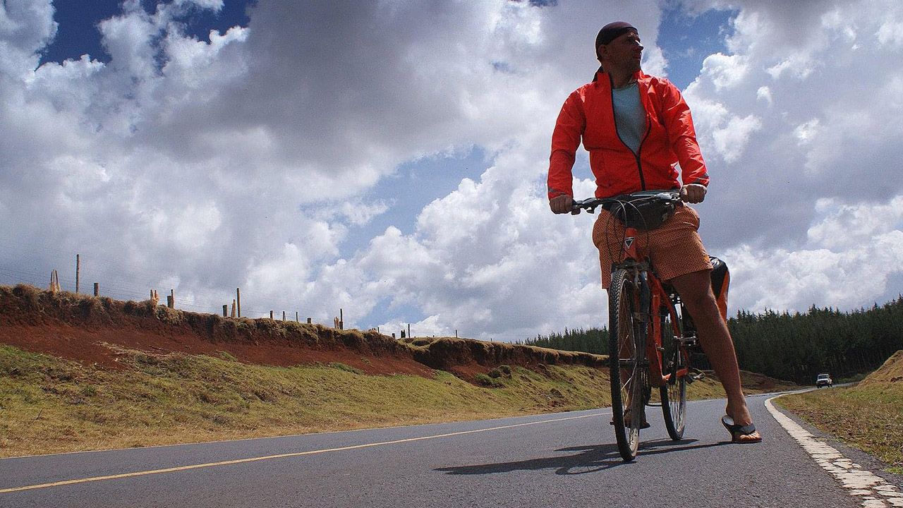 Podróżnik Łukasz Ziętek na rowerze przejechał już ponad 160 tys. km. (fot. "Całe życie na rowerze"/ Łukasz Ziętek)