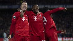 Robert Lewandowski w trakcie meczu Bayernu z Chelsea (fot. Getty)