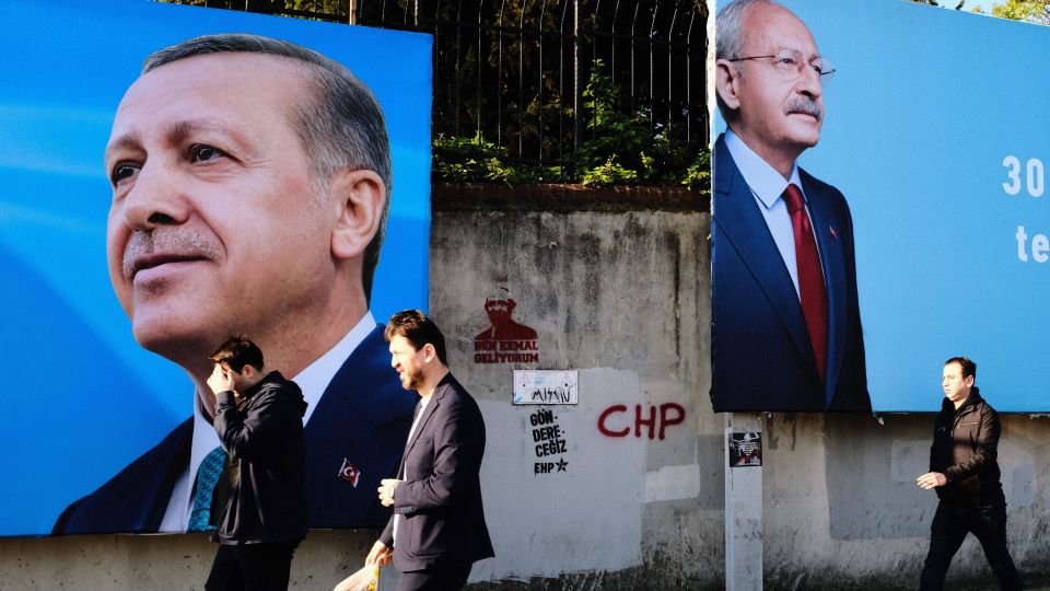 Erdoğan ve Kılıçaroğlu baş başa Türkler sandık başına koşuyor