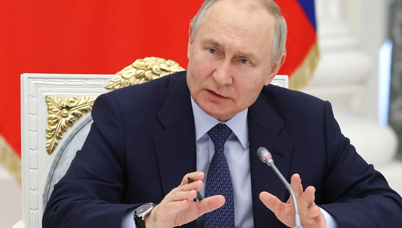 Putin podpisał  zmiany w ustawie „O stanie wojennym” (fot. PAP/EPA/MIKHAEL KLIMENTYEV / SPUTNIK / KREMLIN POOL)