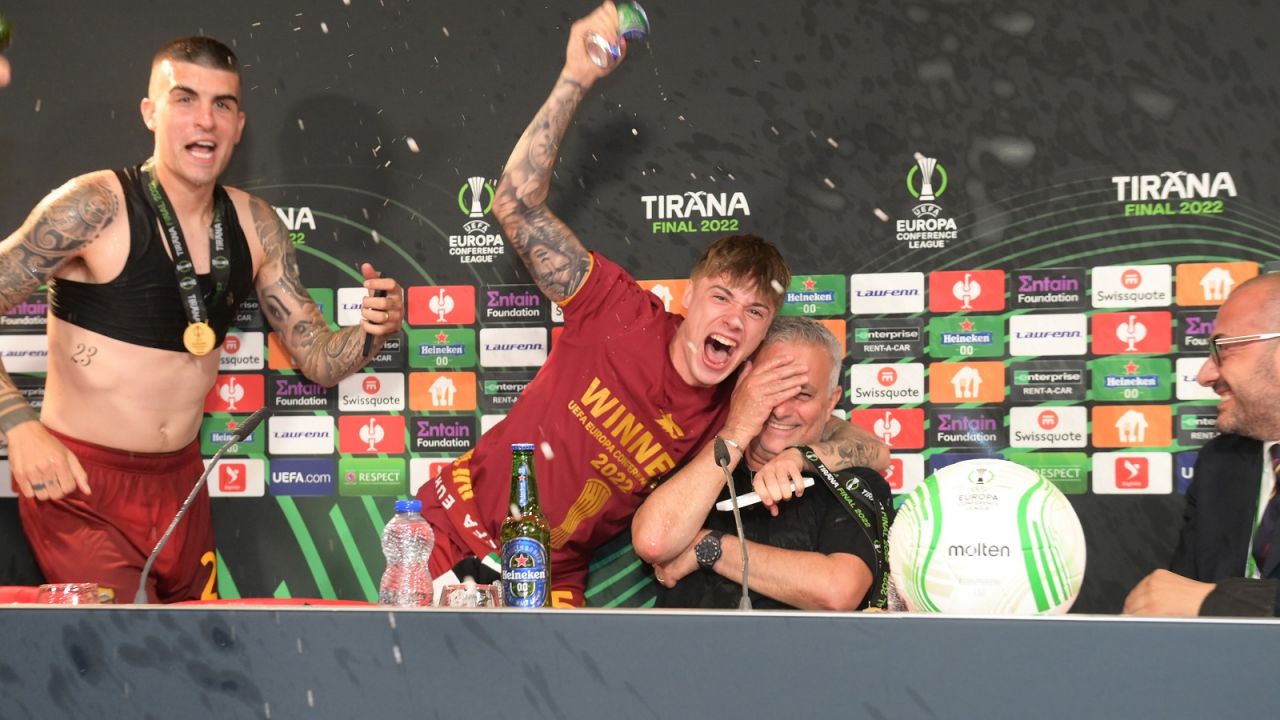 Nicola Zalewski opowiedział o swojej relacji z Jose Mourinho (fot. Getty)